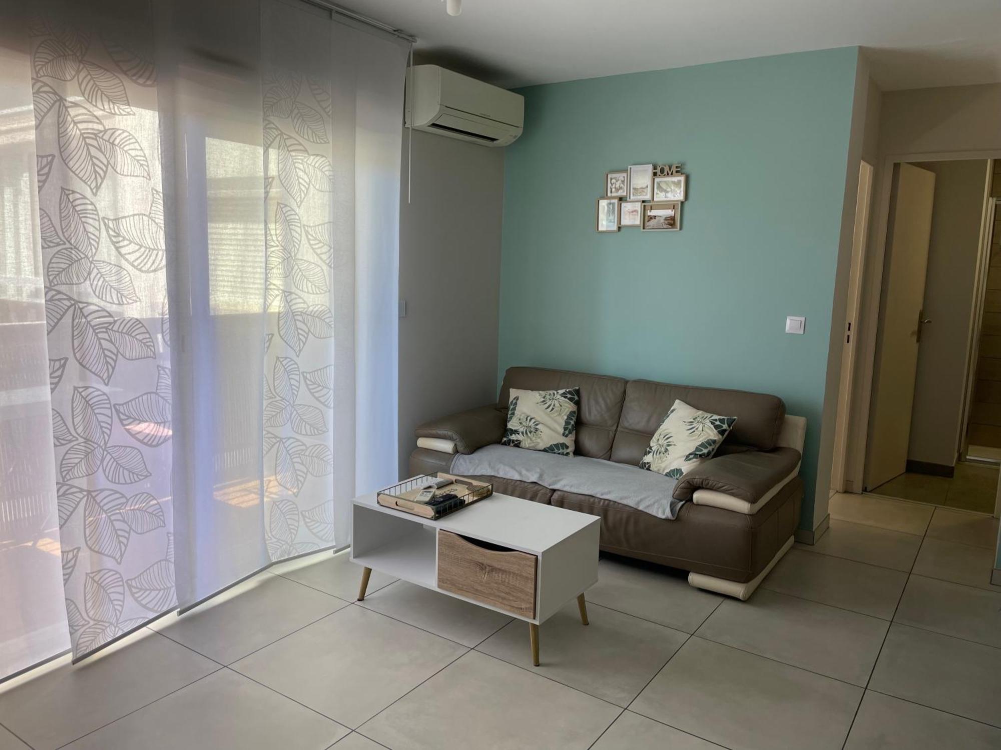 Calme, Climatise 3min A Pied De La Appartement