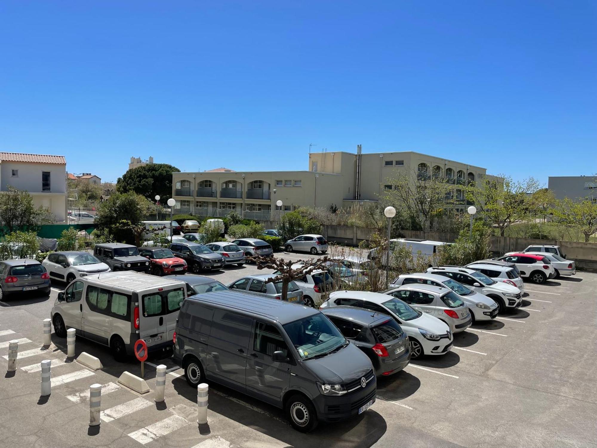 Apartment Calme, Climatise 3min A Pied De La *